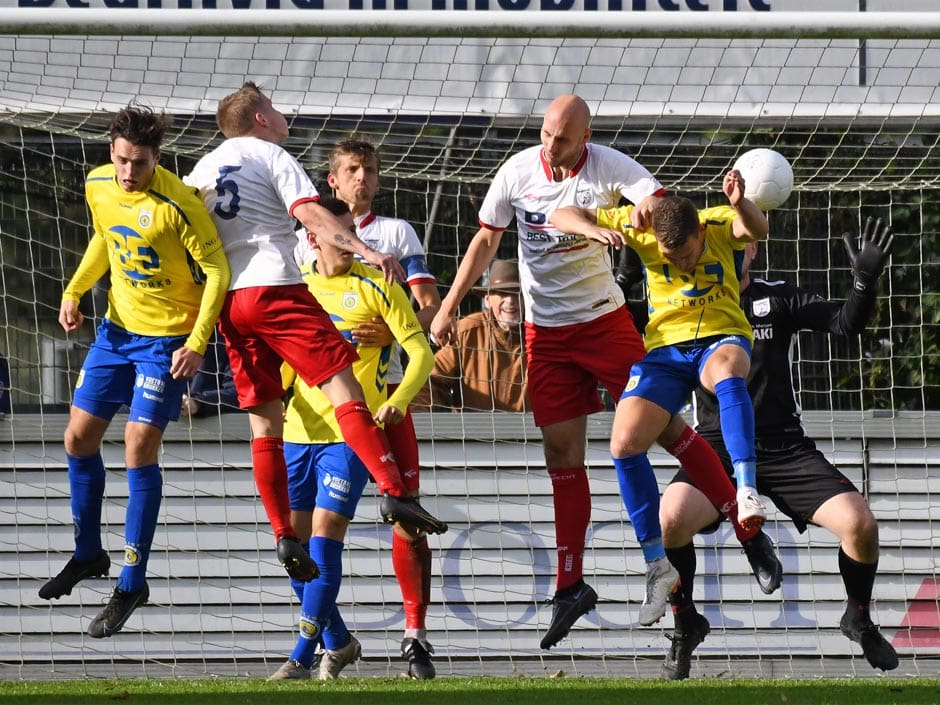 BARENDRECHT PAKT PUNT IN LISSE